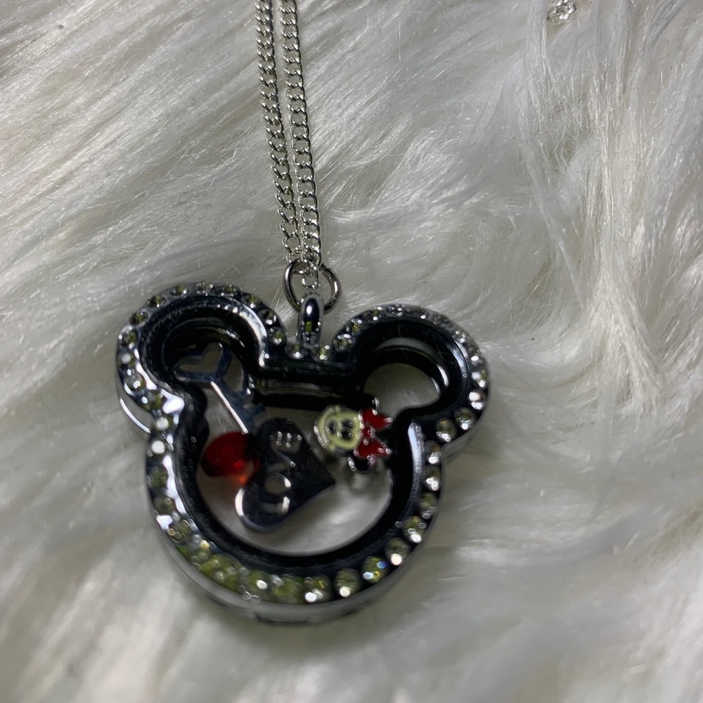 Fab Floating Necklace